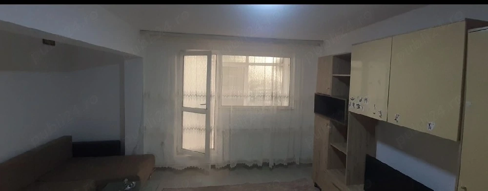 Închiriez apartament 2 camere decomandate în cartierul micro 20 din galati