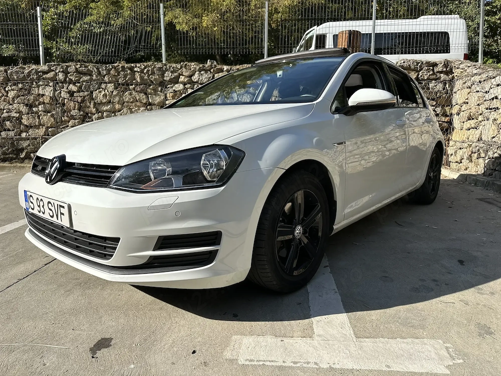 VW Golf 7 R-Line model 2015 1.4TSI 150cp euro 6 benzina manual 176000 km trapa panoramica webasto fa
