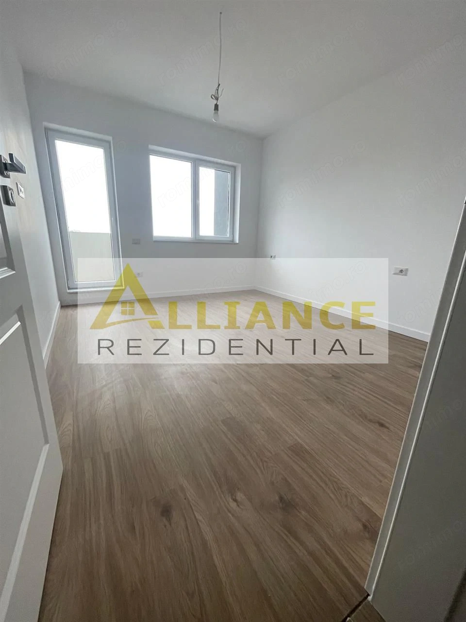 Apartament 2 camere decomandat [ Pasarela Berceni M2]