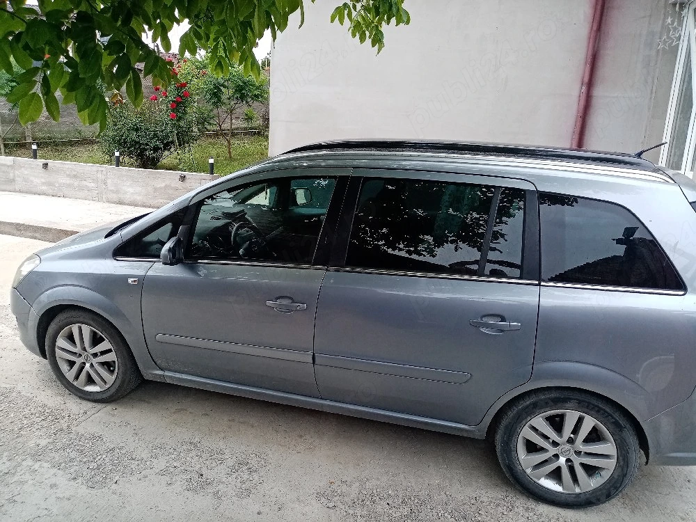 Vând Opel zafira b 1.7 diesel 125 cp an 2010 