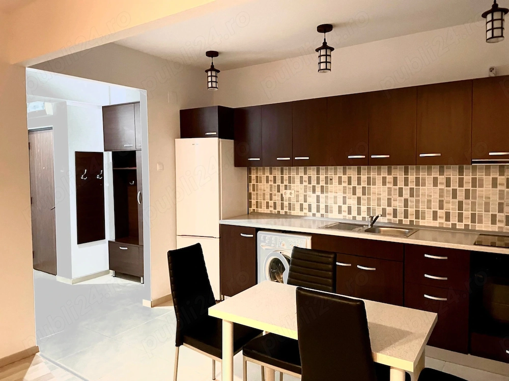 Inchiriez apartament