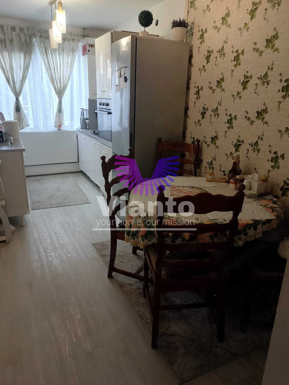 APARTAMENT DE INCHIRIAT 2 CAMERE/LANGA POLITIE/500E