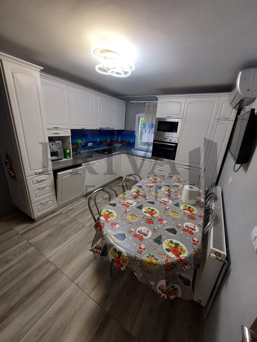 Apartament renovat 3 camere, decomandat, 2 bai, etajul 2, Kiriac