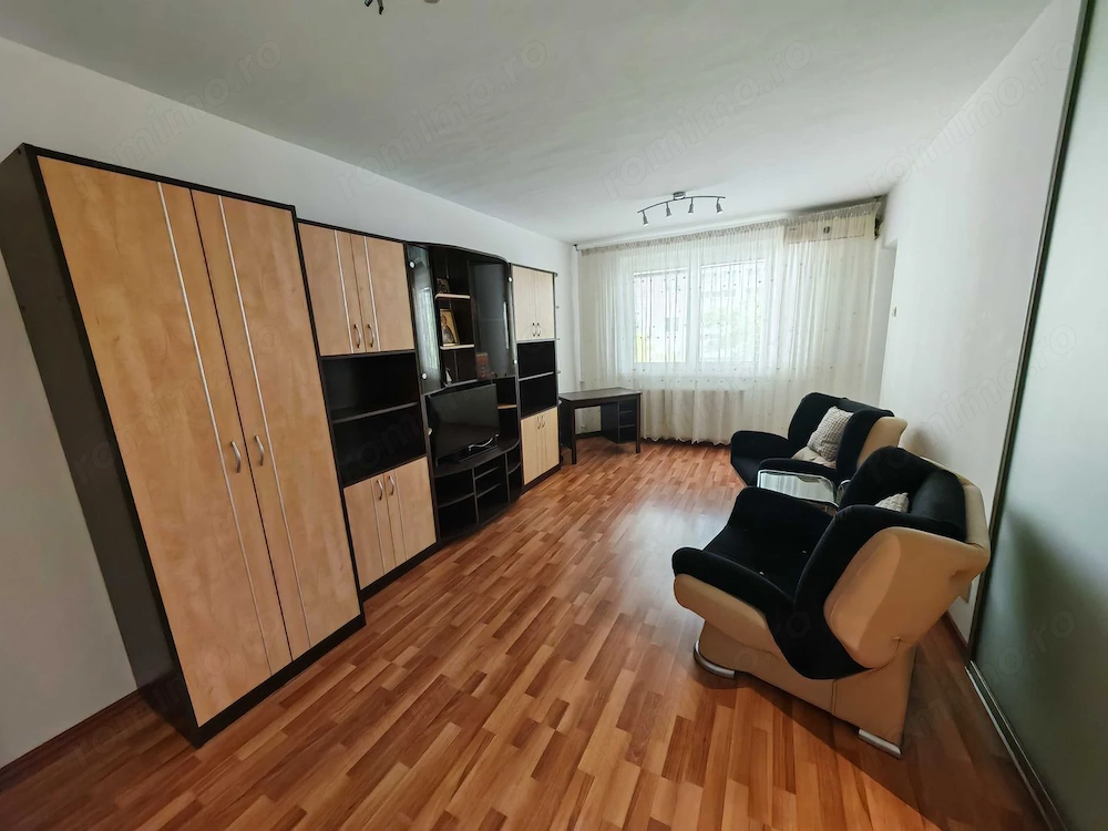 Apartament 3 camere zona Dristor - Rm Valcea