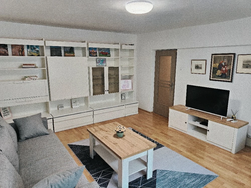 Apartament cu 2 camere de închiriat 