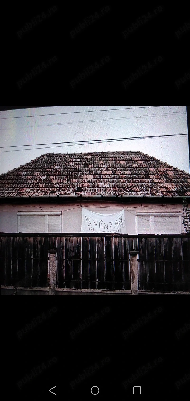 Vind casa și gradina