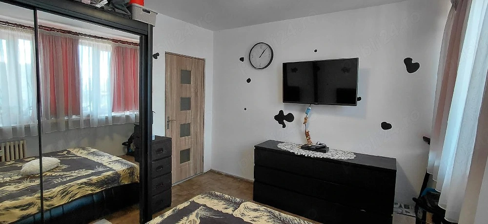 Apartament cu 2 camere,de vanzare in Grigorescu cu lift si balcon