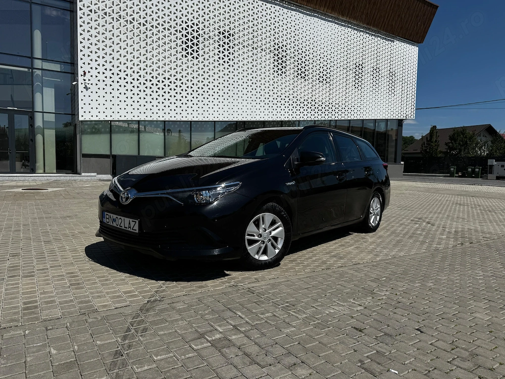 Toyota auris 1.8 hibrid 2017 
