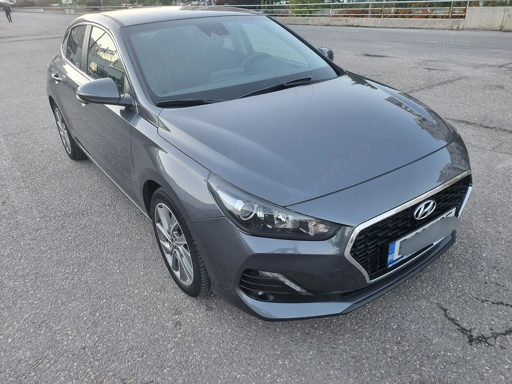 Hyundai i30 Fastback - Stare perfecta, foarte putin folosita. Masina foarte fiabila.