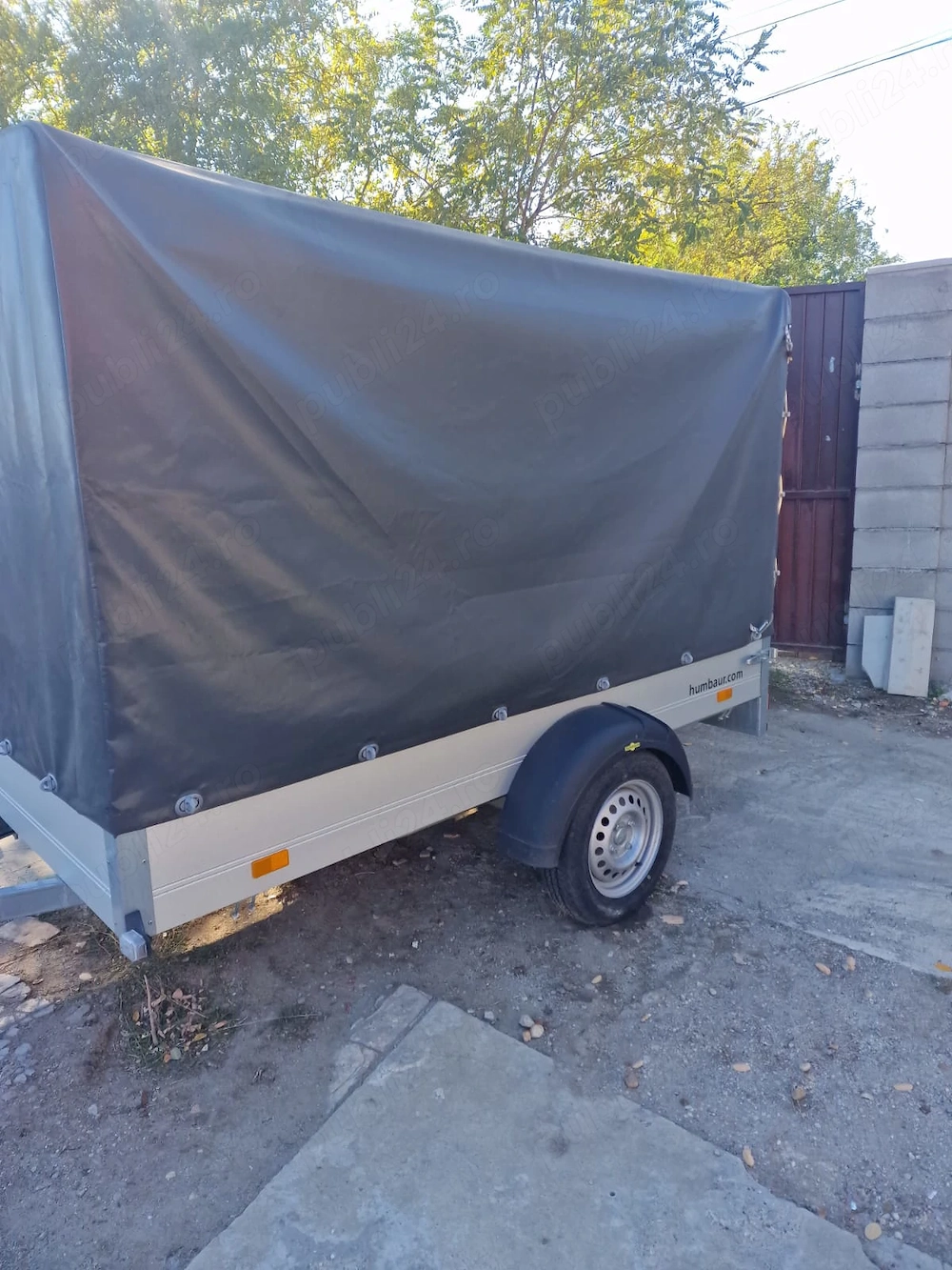 Vând urgent remorca auto 