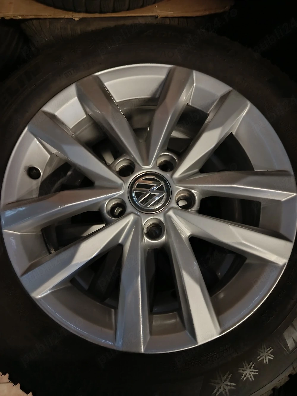 Jante vw 5x112 16 anvelope 205 60 16 iarna ca noi 7-8 mm 