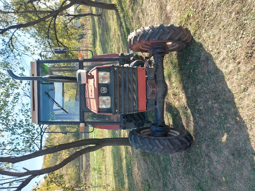 Tractor UTB Universal 483 DTC 2006 înmatriculat 1425 ore de funcționare 