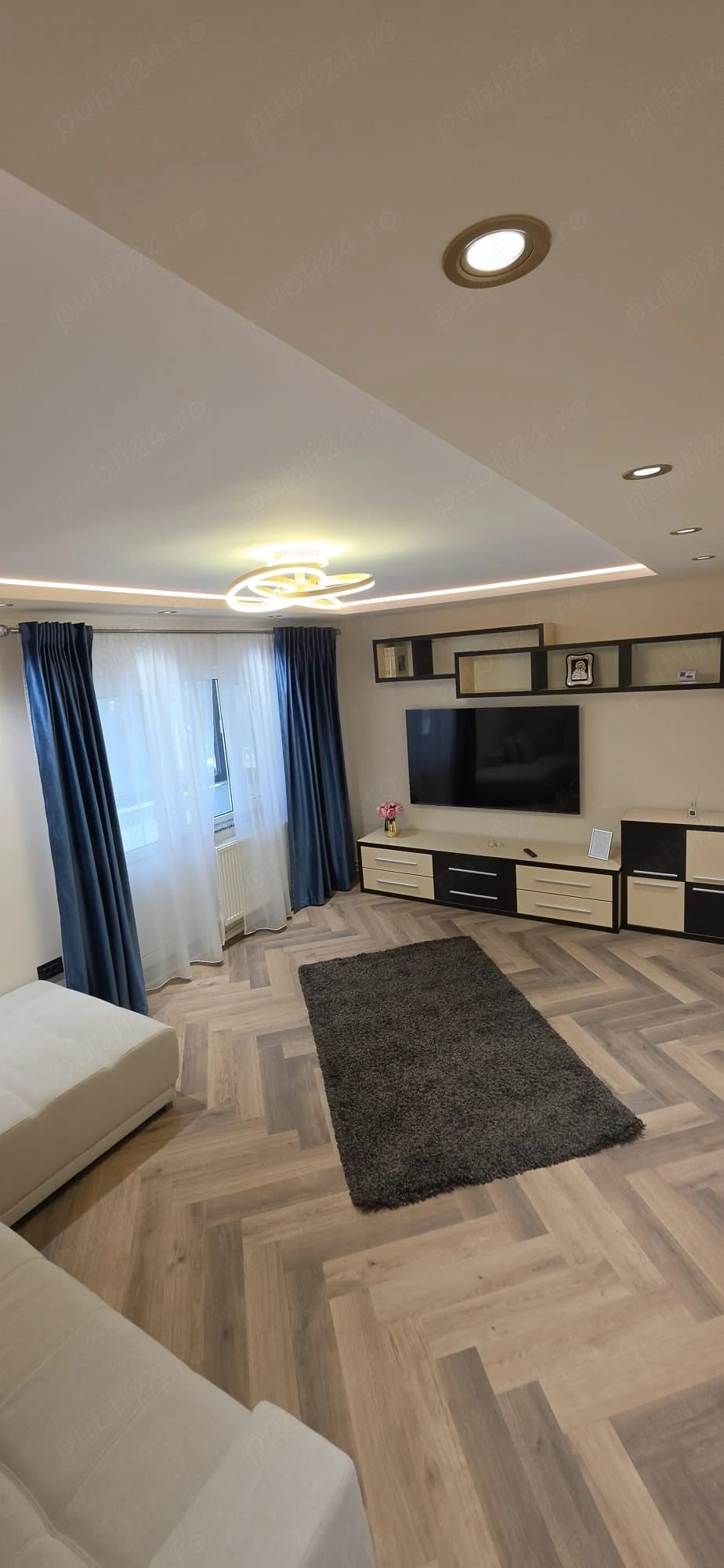 Inchiriez apartament 