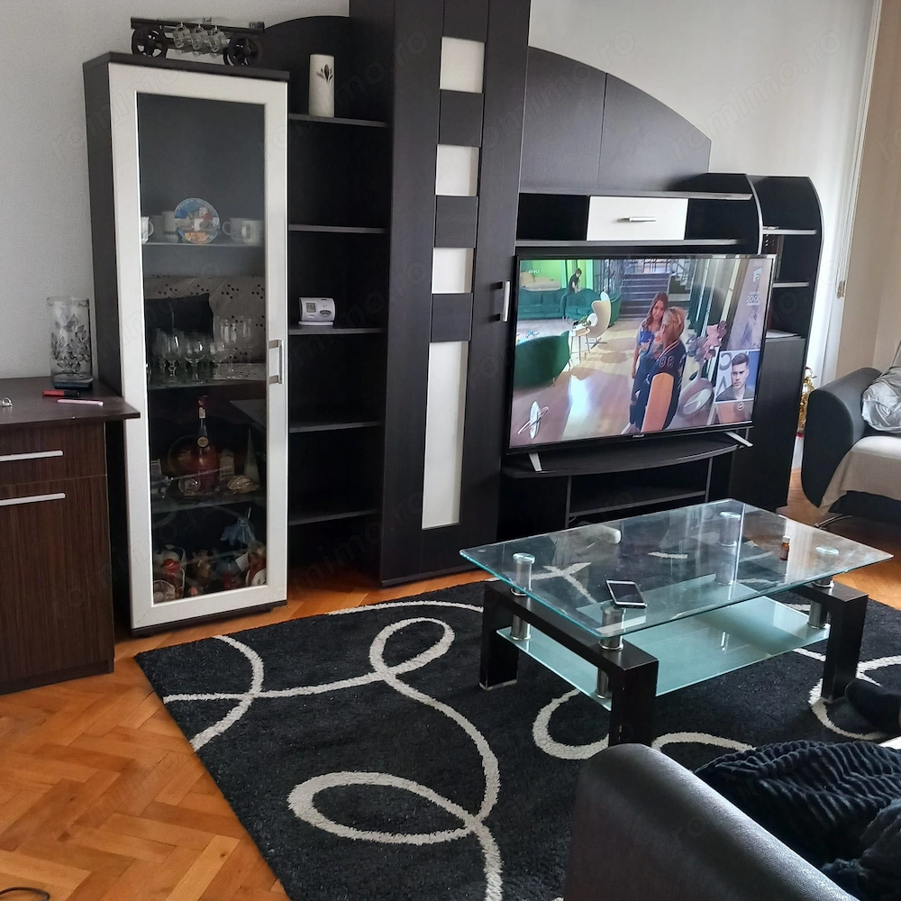 Închiriez apartament 3 camere   Zona Lipovei, Timișoara