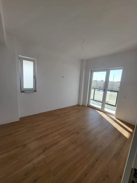 Apartament 3 camere, 52.60 mp, zona Nord-Vest