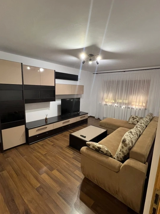 Apartament 2 camere, 57 mp, zona Rovine