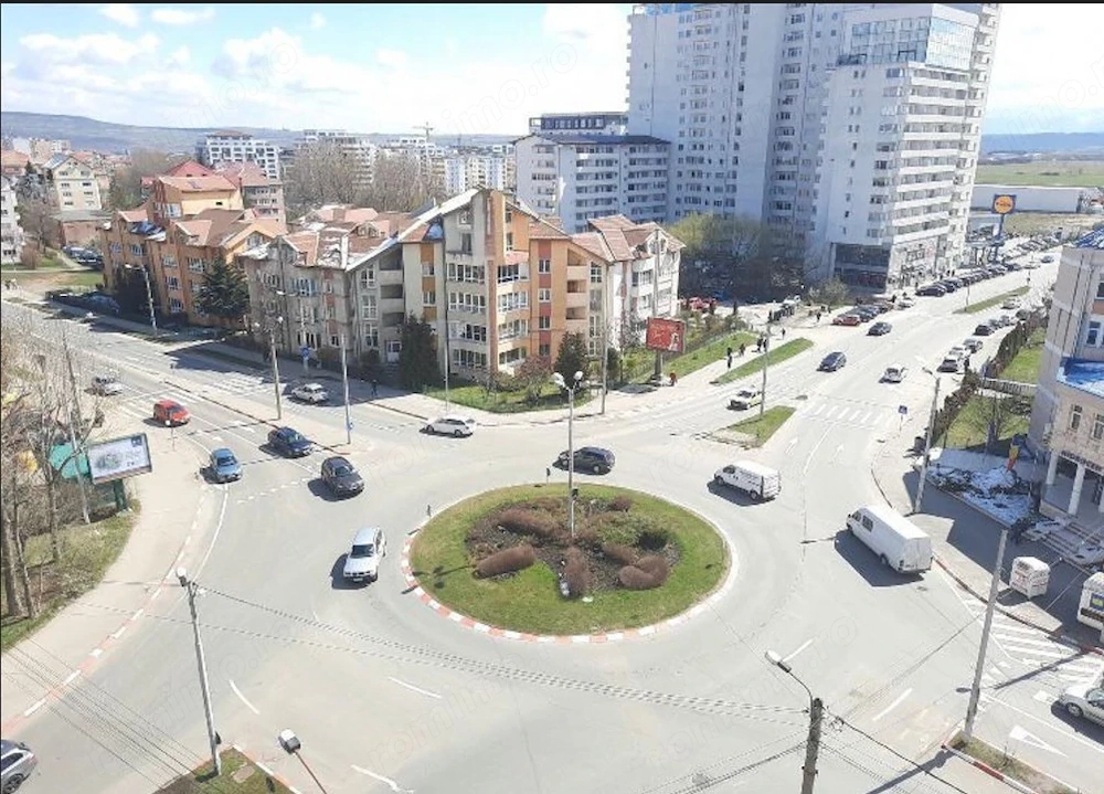 Apartament cu 2 camere zona Mihai Viteazu