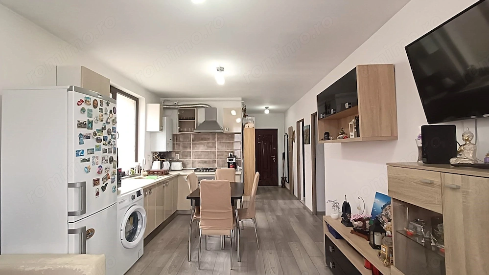 Apartament 3 camere Floresti cu parcare