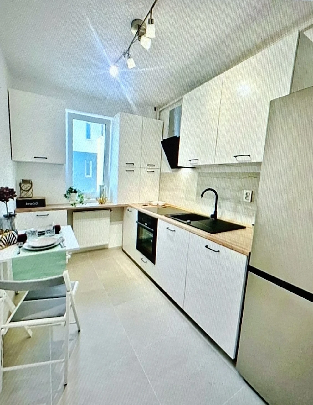 Apartament 3 camere de vanzare Bd. Dambovita