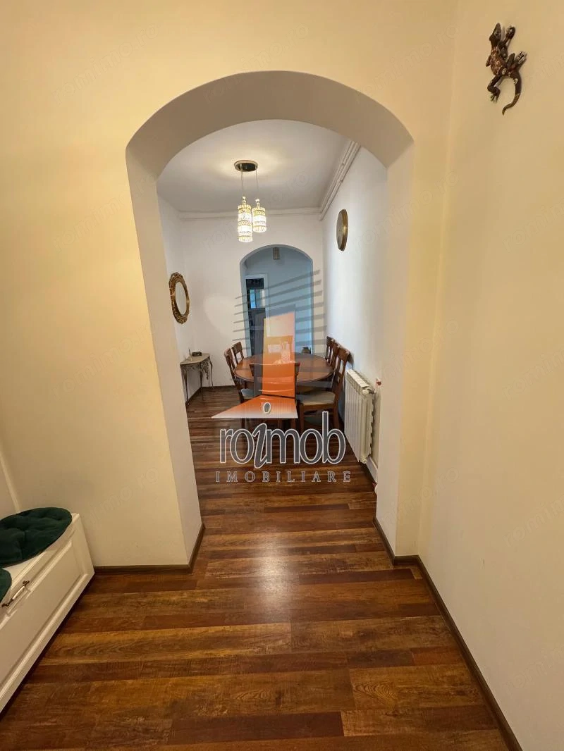 Vatra Luminoasa, 2 camere decomandate, bloc  Rusesc