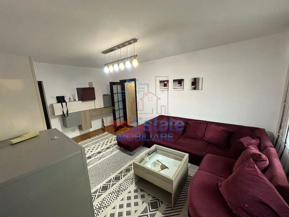 Apartament cu 3 camere de vanzare in Podu Ros - 74 mp, mobilat si utilat, loc de parcare inclus