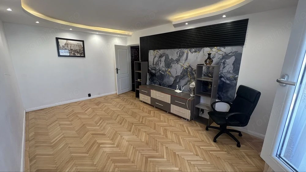 Vanzare Apartament 3 camere, 71 mp, etaj 4/4, decomandat – Zona Rahova