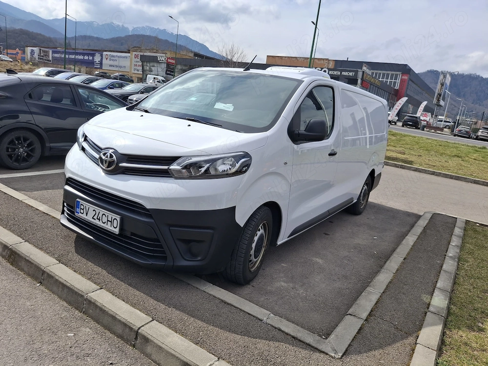 Autoutilitara Toyota Proace. Masina de firma. Primul proprietar. Stare impecabila. Instalatie frig.