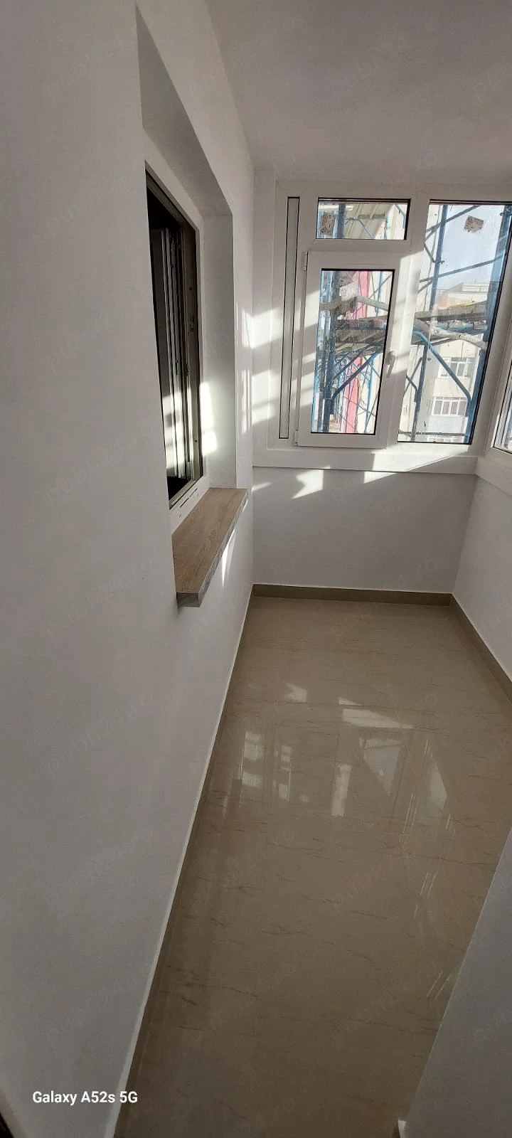 Ofer cameră în apartament  decomandat curat nouOlteniței 248 la o fată cu colege de apartament 