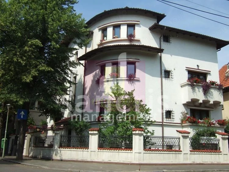Etaj integral pentru birouri | 5 camere și terasă privată | Dorobanți