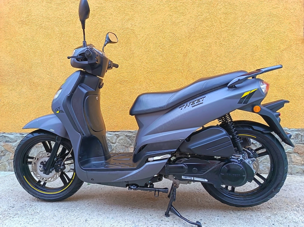 Peugeot TWEET 125 cc model 2022