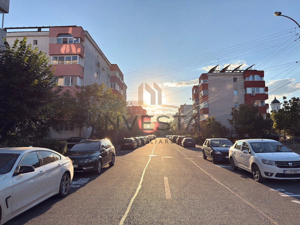 Apartament 4 camere decomandat, etaj intermediar, zona Scortarilor