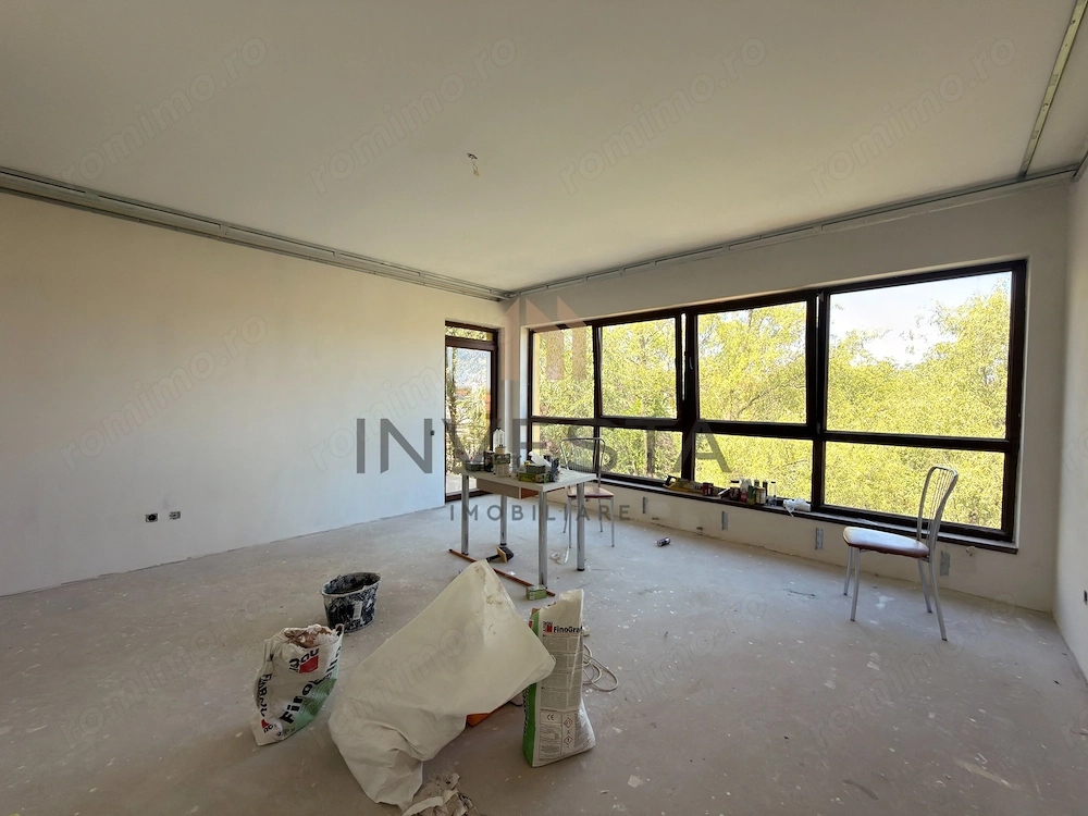 Apartament 3 camere cu terasa, parcare inclusa, zona Andrei Muresanu!