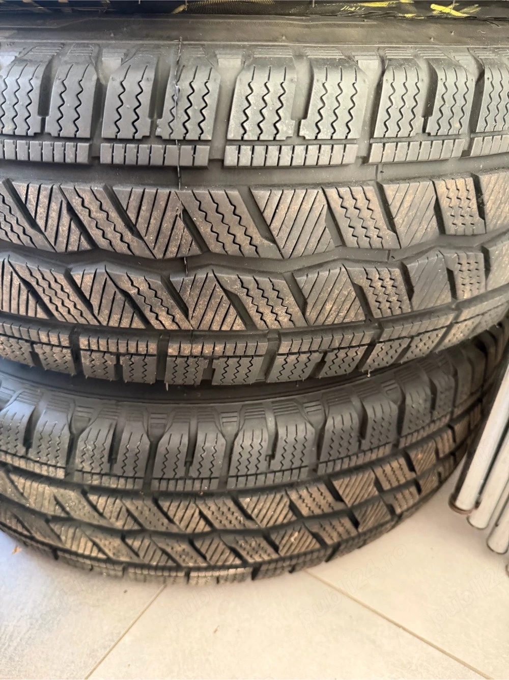 Hankook 225 75 r16c m+s 