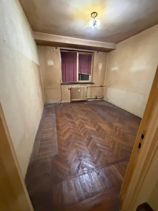 Apartament 3 Camere, 59.70 mp, zona Calea Bucuresti