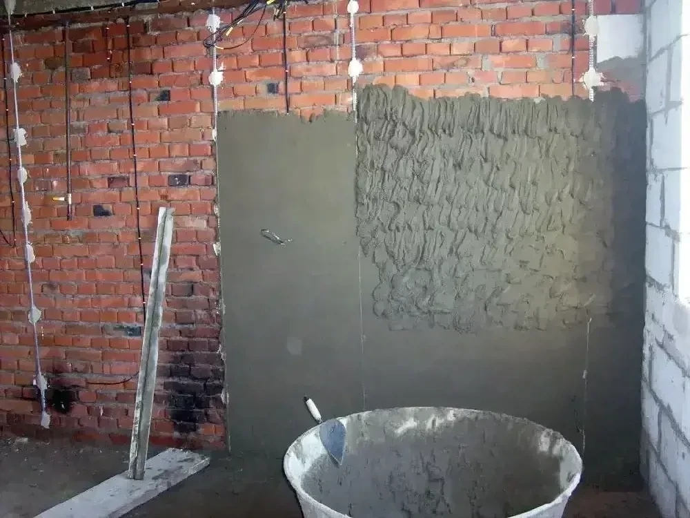 Executam lucrări în construcții 