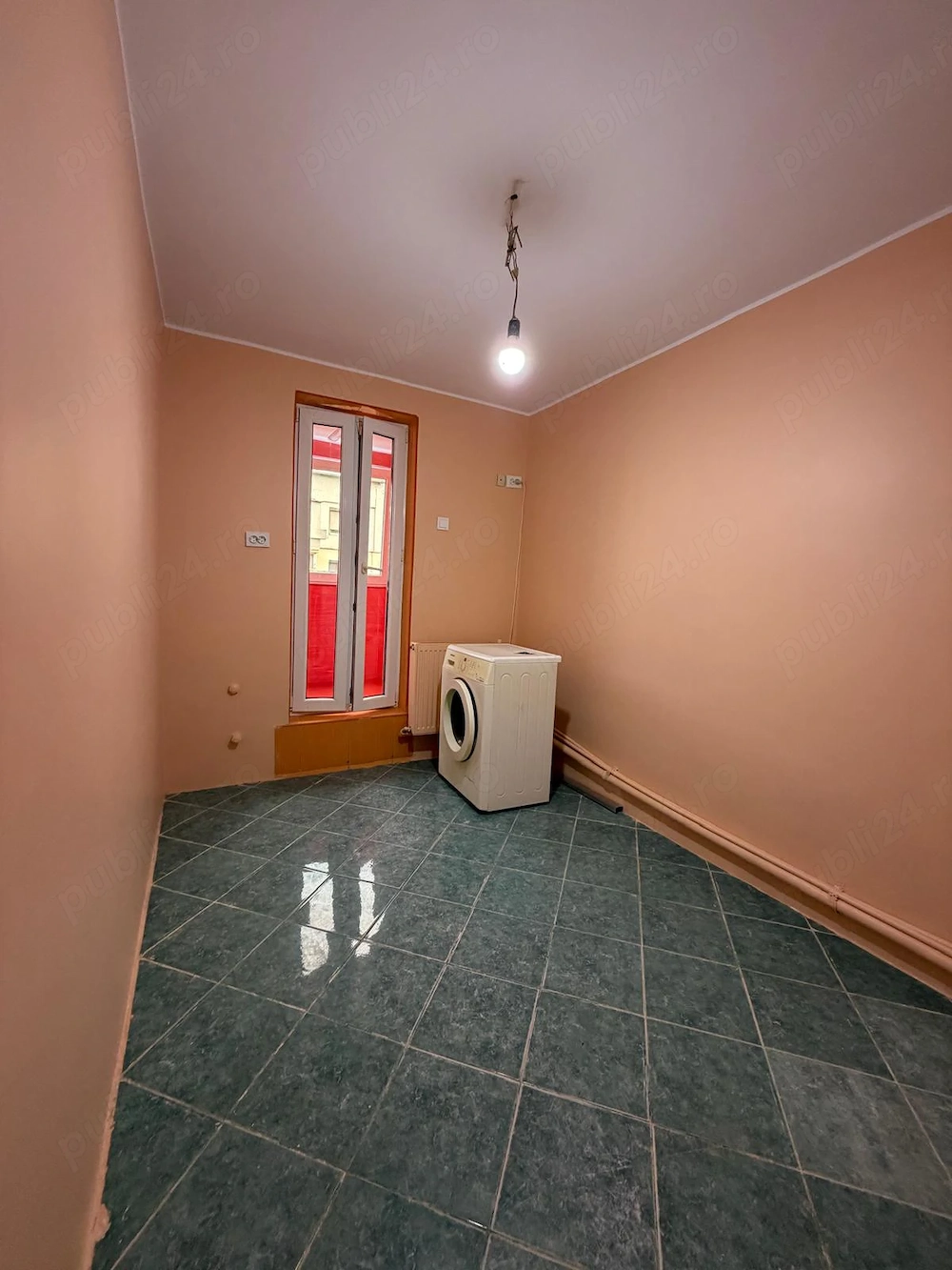 Vanzare garsoniera, in Galati, cartier Micro 19, etaj 3, libera