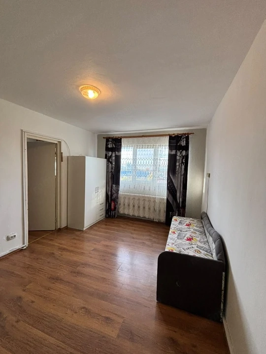 Apartament cu 2 camere, 45 mp, zona Valenii de Munte