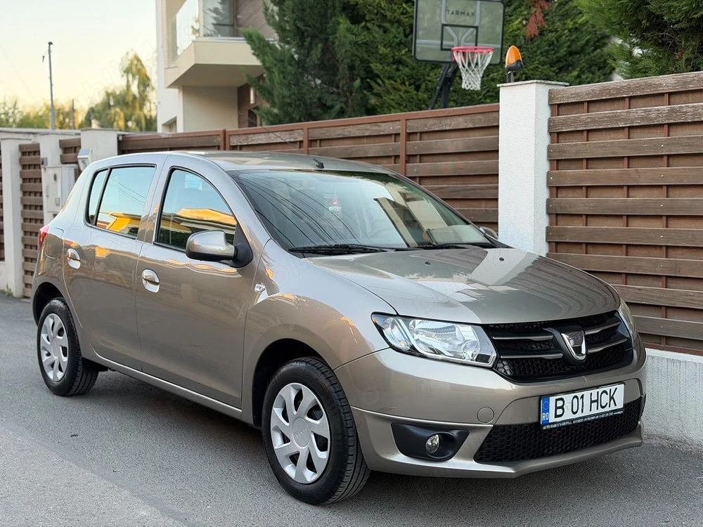 Dacia Sandero Model Laureat 30.000 KM 1.2 Benzină Un Singur Proprietar