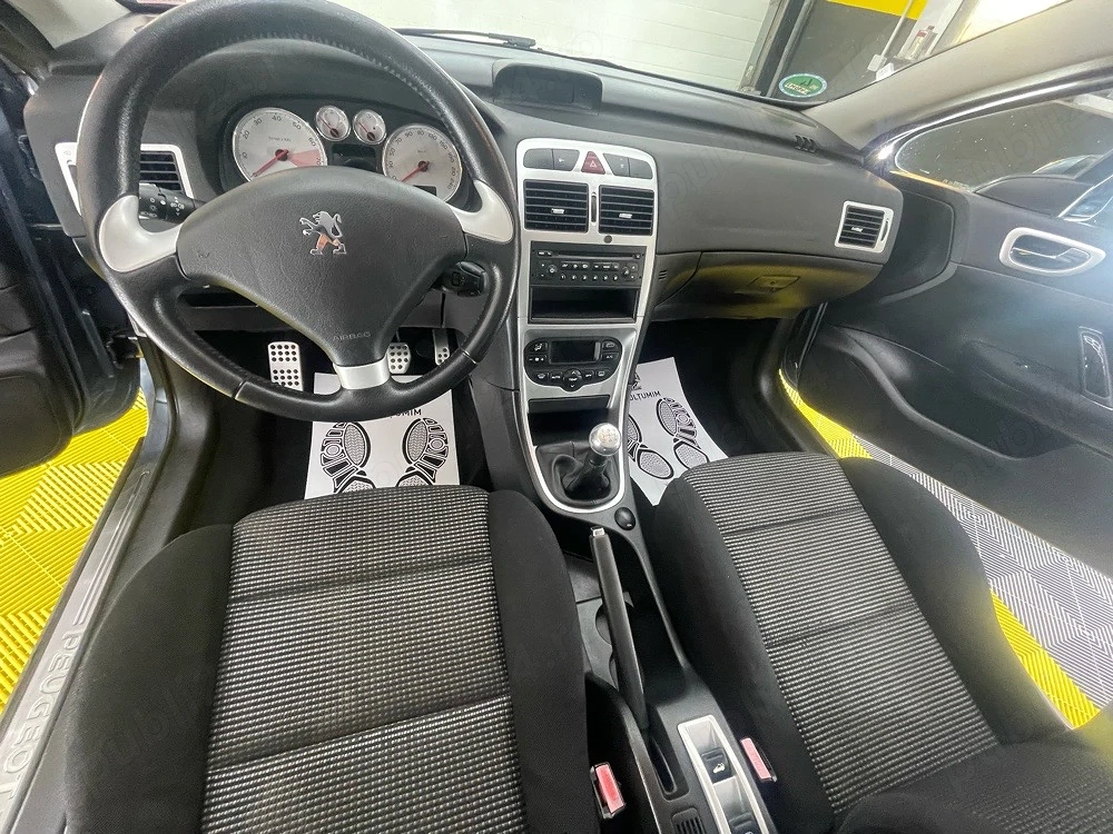 Peugeot 307