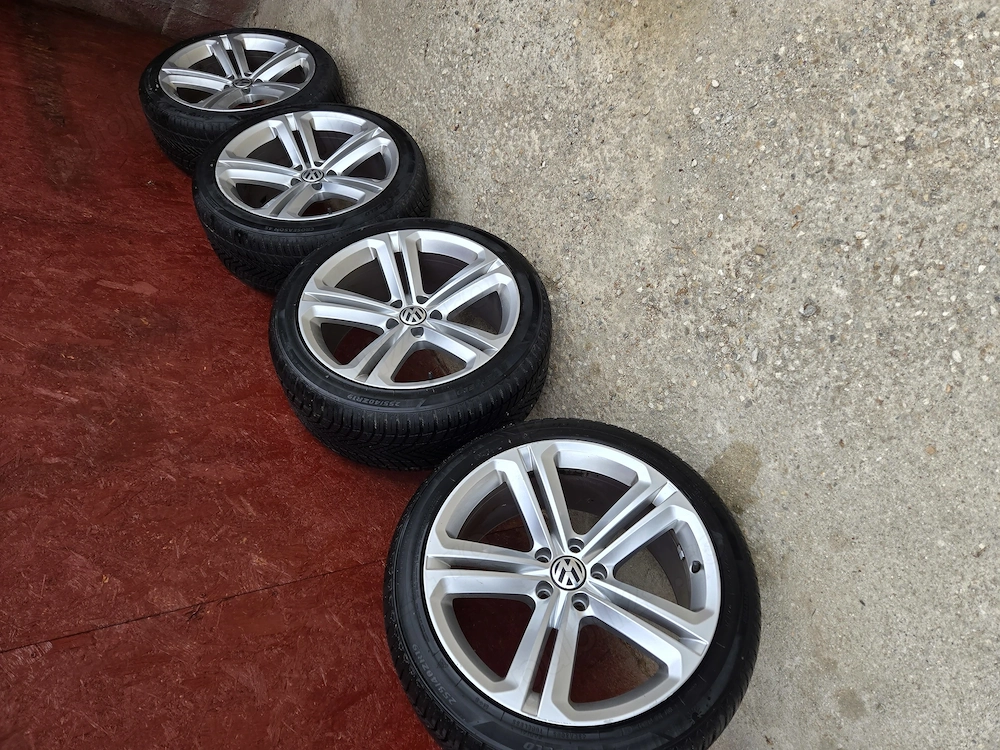 Set Jante Originale Volkswagen R19 (Model Savannah) cu Anvelope All Season