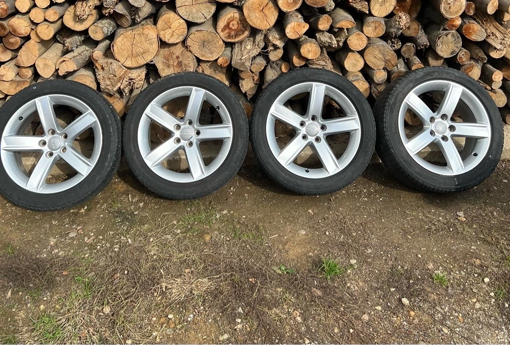 Set 4 jante originale Audi aliaj + anvelope vară, 5 spițe 235/45 R17