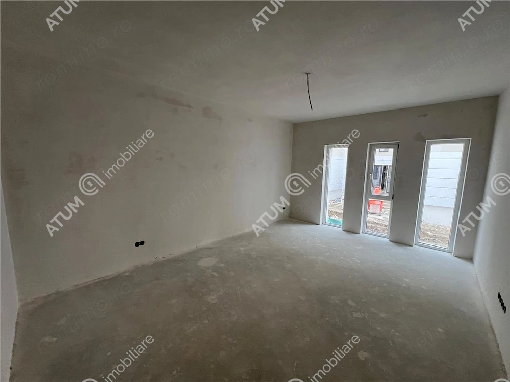 Apartament 3 camere 2 balcoane parcare zona Shopping City Selimbar