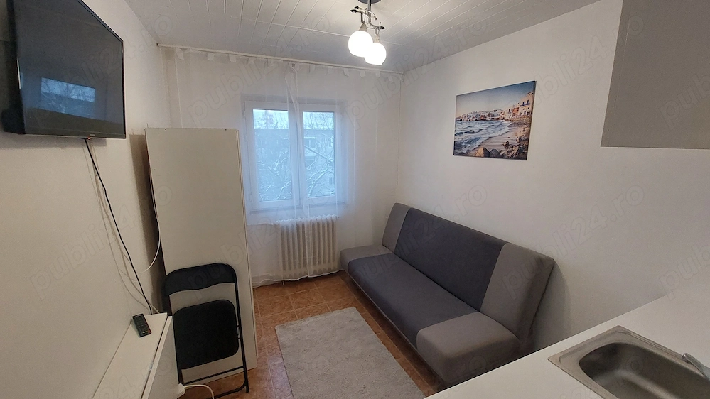 Proprietar, inchiriez garsoniera zona Dacia str Labirint et 4- fara comision 180 euro