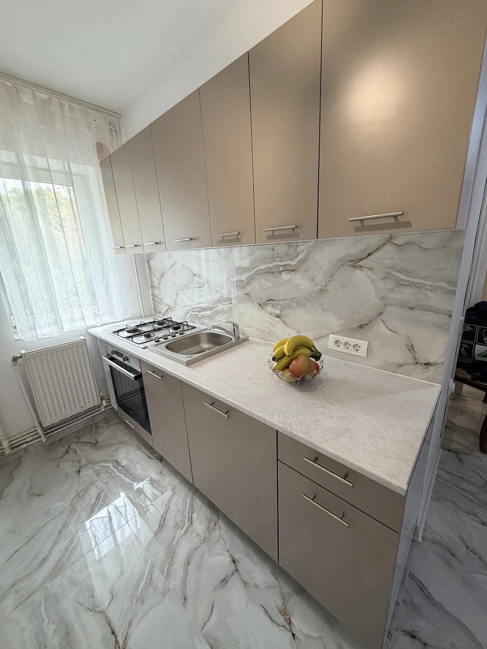 Închiriez apartament 2 camere Centru 