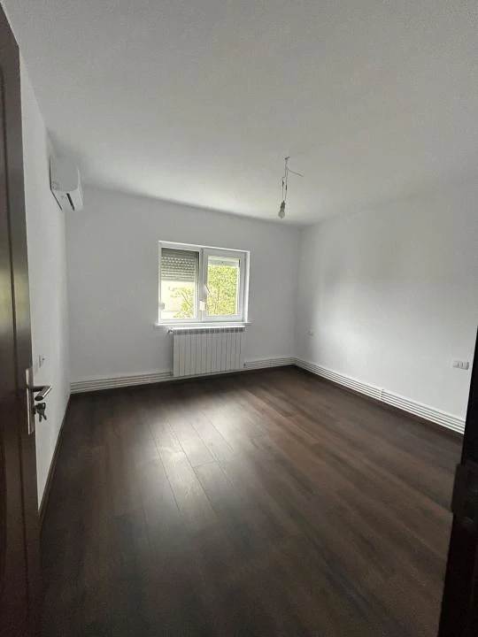 APARTAMENT 3 CAMERE 2 BAI IC FRIMU DE VANZARE