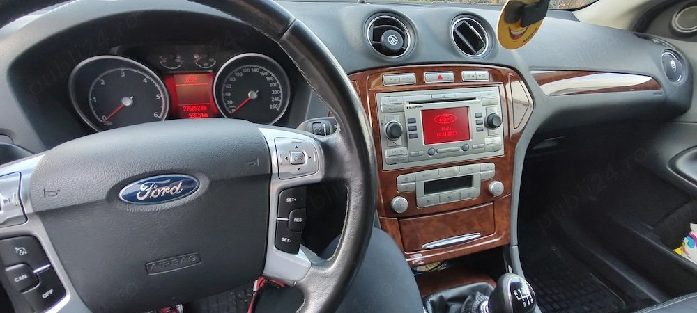Ford mondeo mk4 2.0 ghia