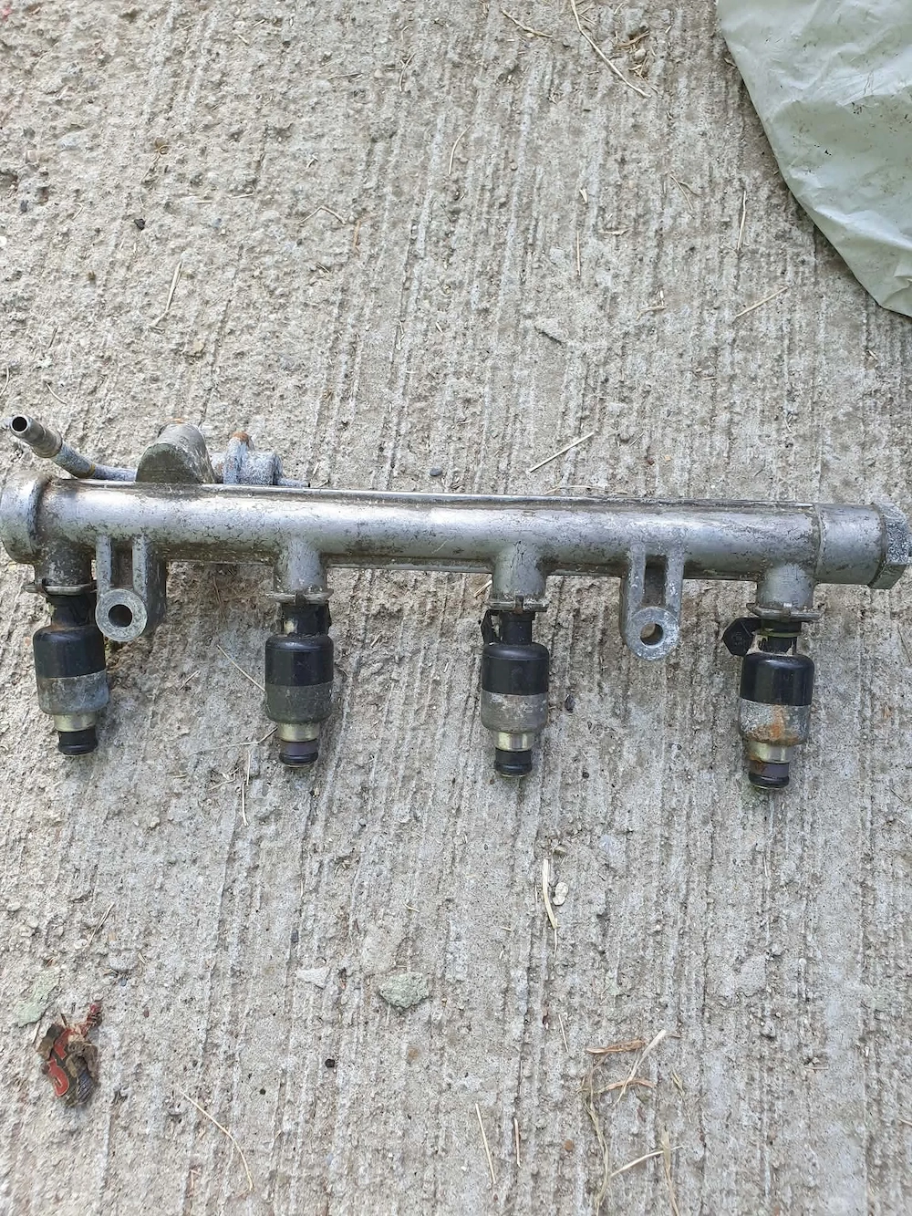 Rampa injectoare cielo daewoo 1997