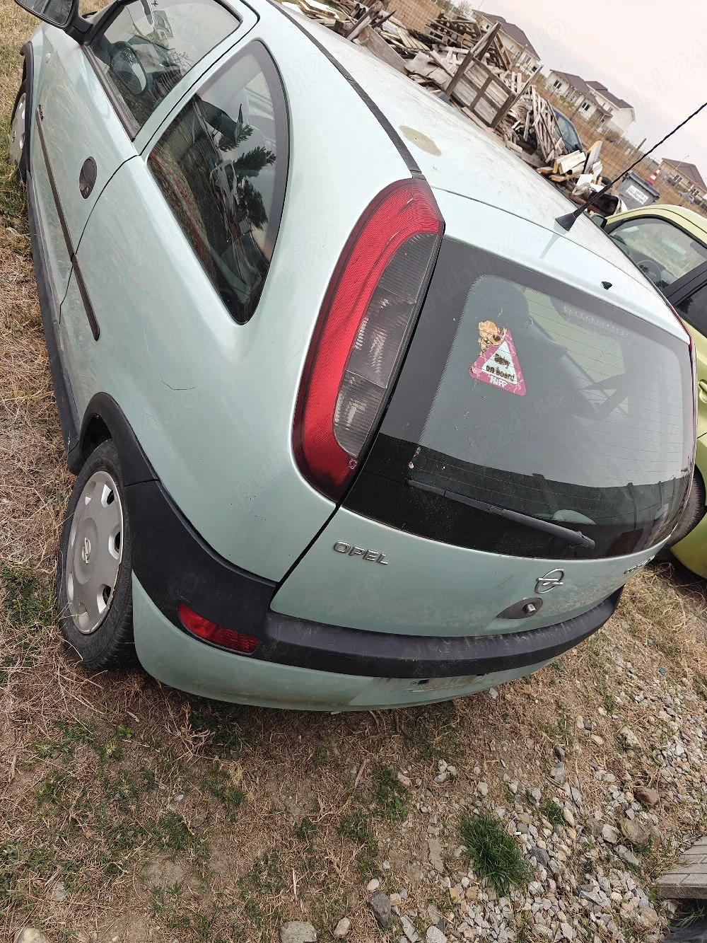 opel corsa 1,2 benzina