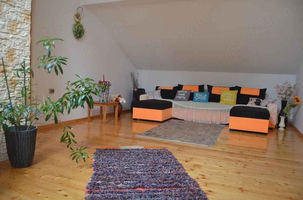 Vila de vacanta cu amplasament central si panorama superba