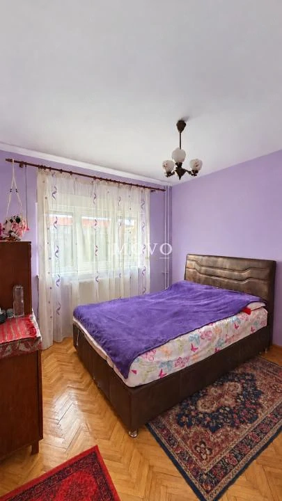 Apartament 3 camere decomandat | 2 Garaje| Lipovei.